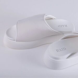 Raid
Arvina Chunky Slider Sandals